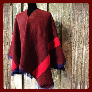 poncho bordó